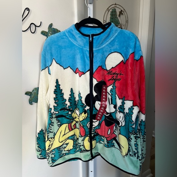 Disney Sweaters - NEW Disney Mickey Mouse & Pluto Women’s Scenic Plush Sweater Mountain Woods